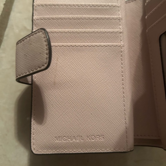 Michael Kors Handbags - Michael Kors Light Pink Wallet